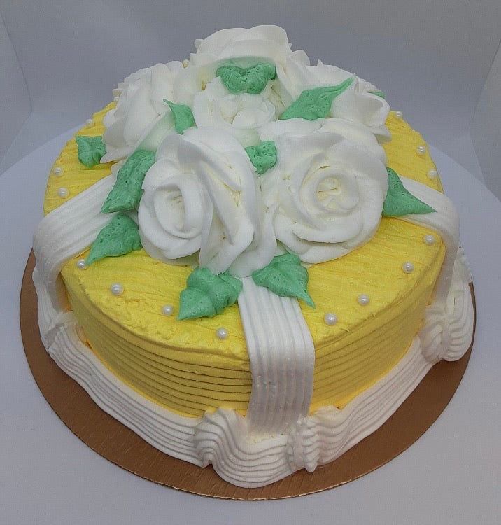 Decorated Cake: Gift wrapped, round (Chocolate cake)
